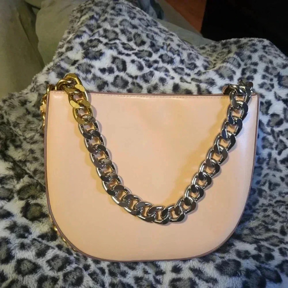 Fashion Nude Color 2 Tone Chain Detail and Shoulder  Strap Fashion Bag - Picture 2 of 11